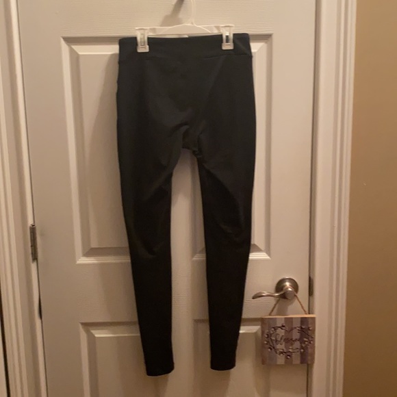 soft/black leggings EUC - Picture 2 of 2